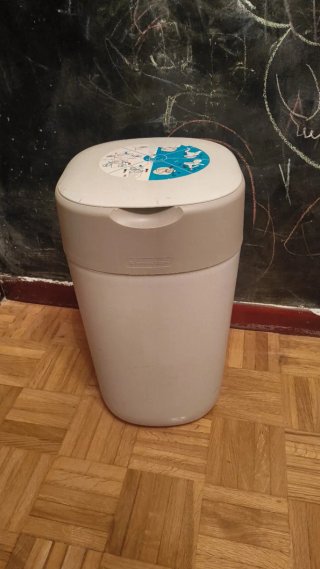 Papelera pañales Tommee Tippee