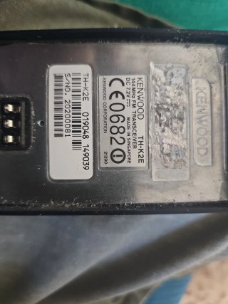 Walkie Talkie Kenwood con Cargador