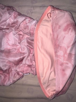 Vestito rosa a fascia con stampa