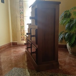 Mueble escalonado de madera
