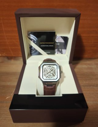 Reloj Fredric Automático Skeleton