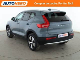 Volvo XC40 2.0 B3 Mild-Hybrid Core 2WD