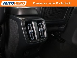 Volvo XC40 2.0 B3 Mild-Hybrid Core 2WD
