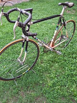 Bicicleta de carretera ALAN