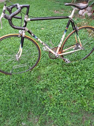 Bicicleta de carretera ALAN