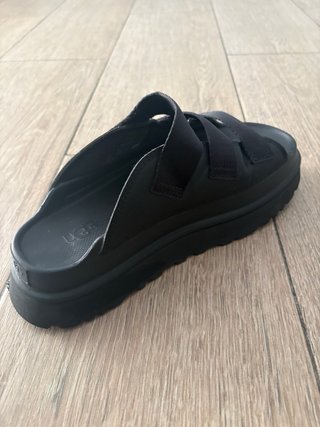 Sandalias UGG Negras