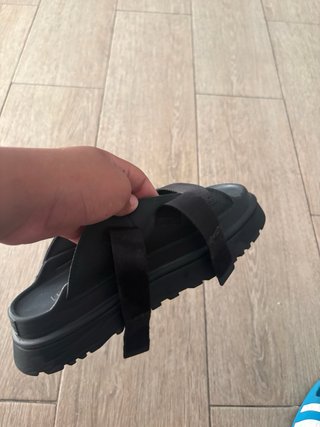 Sandalias UGG Negras