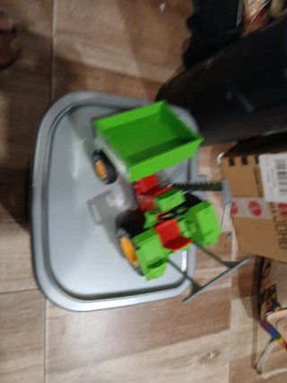Tractor Playmobil con remolque verde Este 7€