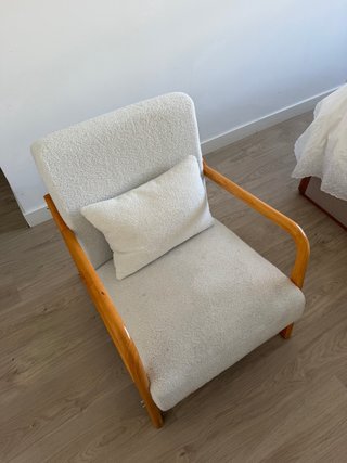 Butaca grande de madera borreguito