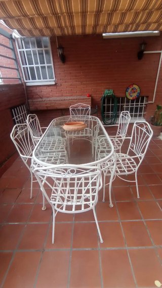 Mesa de comedor de cristal y metal 170x80