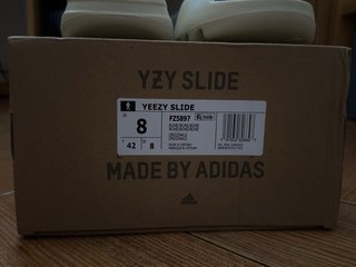 Yeezy Slide Beige