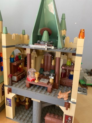 Castillo LEGO Harry Potter y sus personajes
