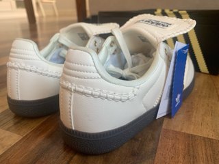 Adidas Samba Wales Bonner chapitas doradas