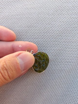 Colgante de Moldavita