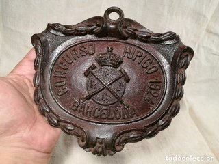 Metopa Real Hipico Barcelona 1924 Madera