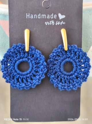 Pendientes ganchillo azul y dorado