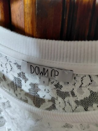 Felpa pizzo bianca scritta N.01 DOWN UP