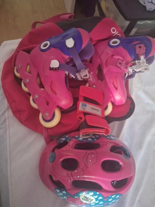 Patines y Casco Infantil Rosa