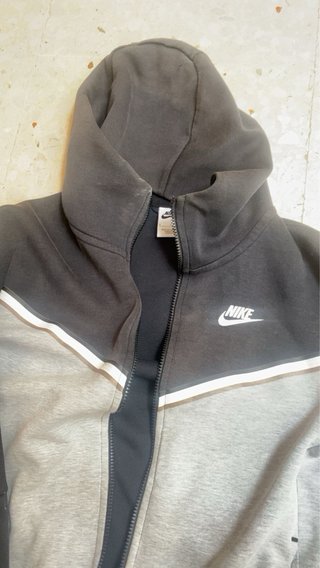 Sudadera Nike Tech Fleece Negra y Gris