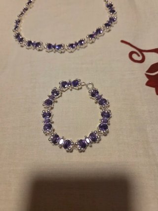 Conjunto de collar y pulsera