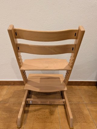 Trona Stokke madera + accesorios