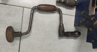 Berbiquí de mano antiguo