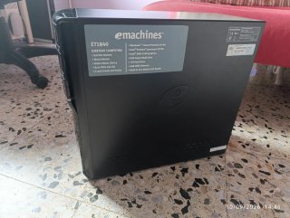 Torre ATX eMachines Negra
