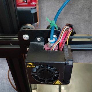 Ender 3 Up: Doppio Z e Metallo (Da revisionare)