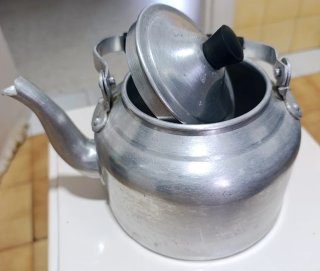 Cafetera antigua de aluminio Poco uso