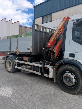 Camión Iveco Eurocargo 180E 320