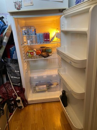 Nevera BEKO con congelador