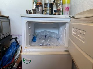 Nevera BEKO con congelador