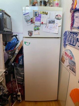 Nevera BEKO con congelador