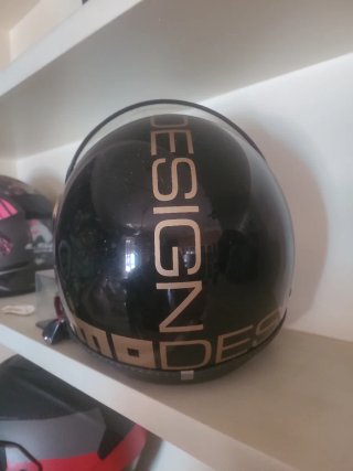 Casco Momo Design