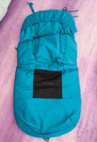 Saco Tuc Tuc invierno universal silla bebé azul.