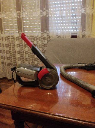 Aspiradora de mano para coche 12V + Kit accesorios