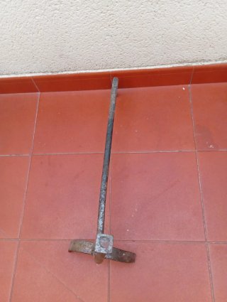 Morillo antiguo de metal