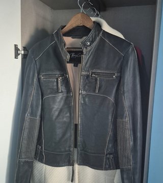 Casaca Cuero Mujer Talla S/M Negra/Gris