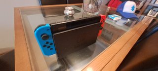 Nintendo Switch V2 completa + Dock + Joy-Con + fun