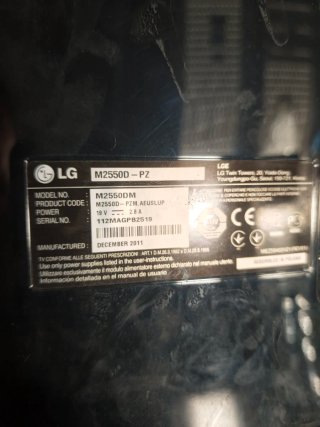 TV LG M2250D HD
