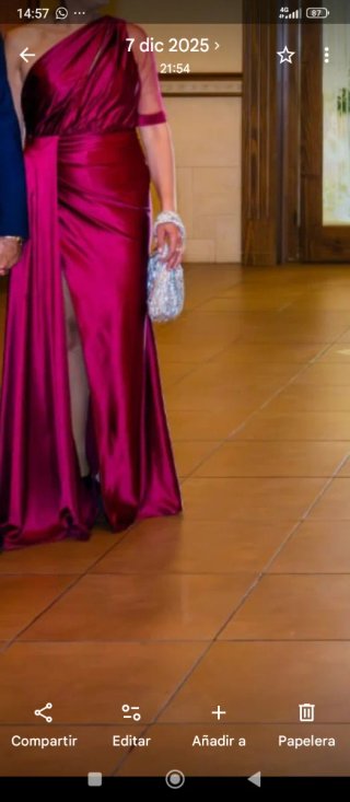 Vestido largo boda fucsia