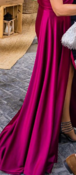Vestido largo boda fucsia