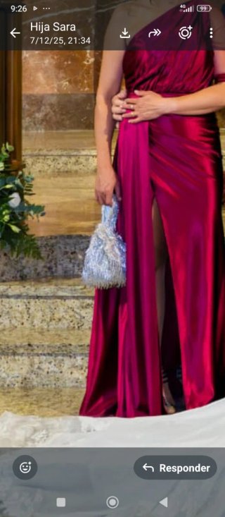 Vestido largo boda fucsia