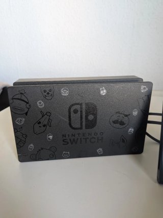 Nintendo Switch con mando Pokémon