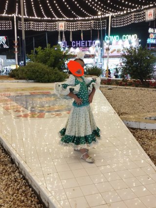 Vestido Flamenca Niña. Para 5 o 6 años