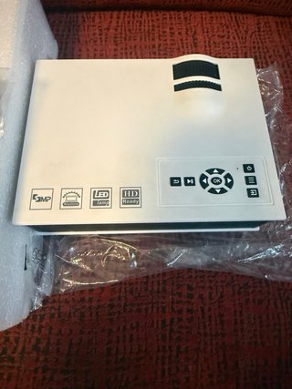 Proyector LED Home Cinema SMP HD 1080