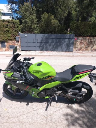 Kawasaki Ninja 400