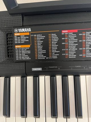 Tastiera Yamaha PSR-F51 61 tasti