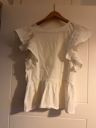 Camiseta Sfera Talla M Con tachuelas plata. Sin us