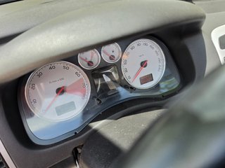 Peugeot 307 CC Cabrio gasolina · Techo rígido eléc